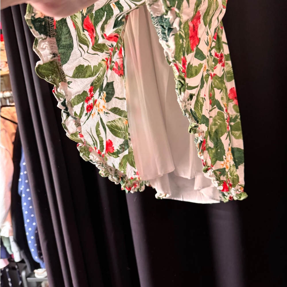 Wayf Floral Green and Red Dress - Picture 8 of 8
